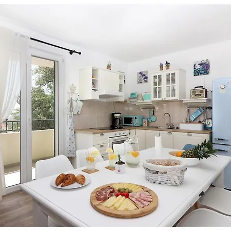 Apartman Gracin Dvor * Primosten